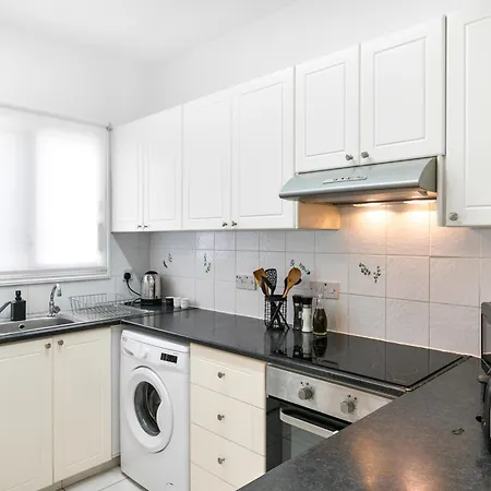 Willa Limnaria Gardens Superb By Vichy Holidays Pafos