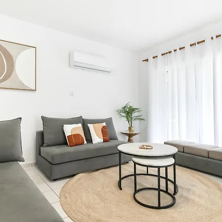 Limnaria Gardens Superb By Vichy Holidays 山林小屋 *